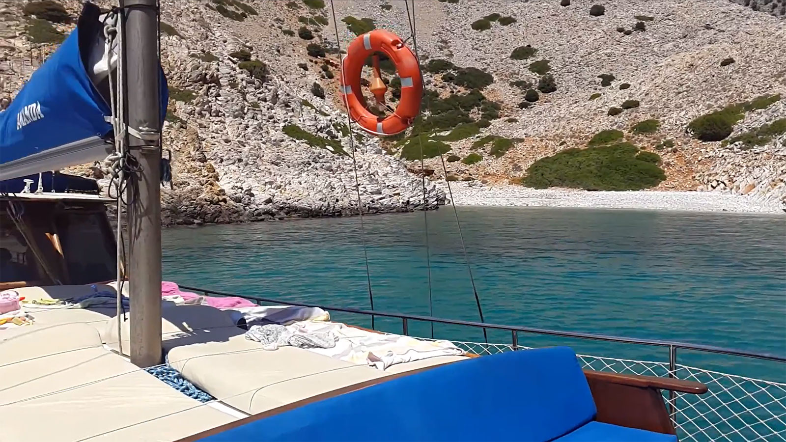 Cruise in Sifnos, Gialoudia