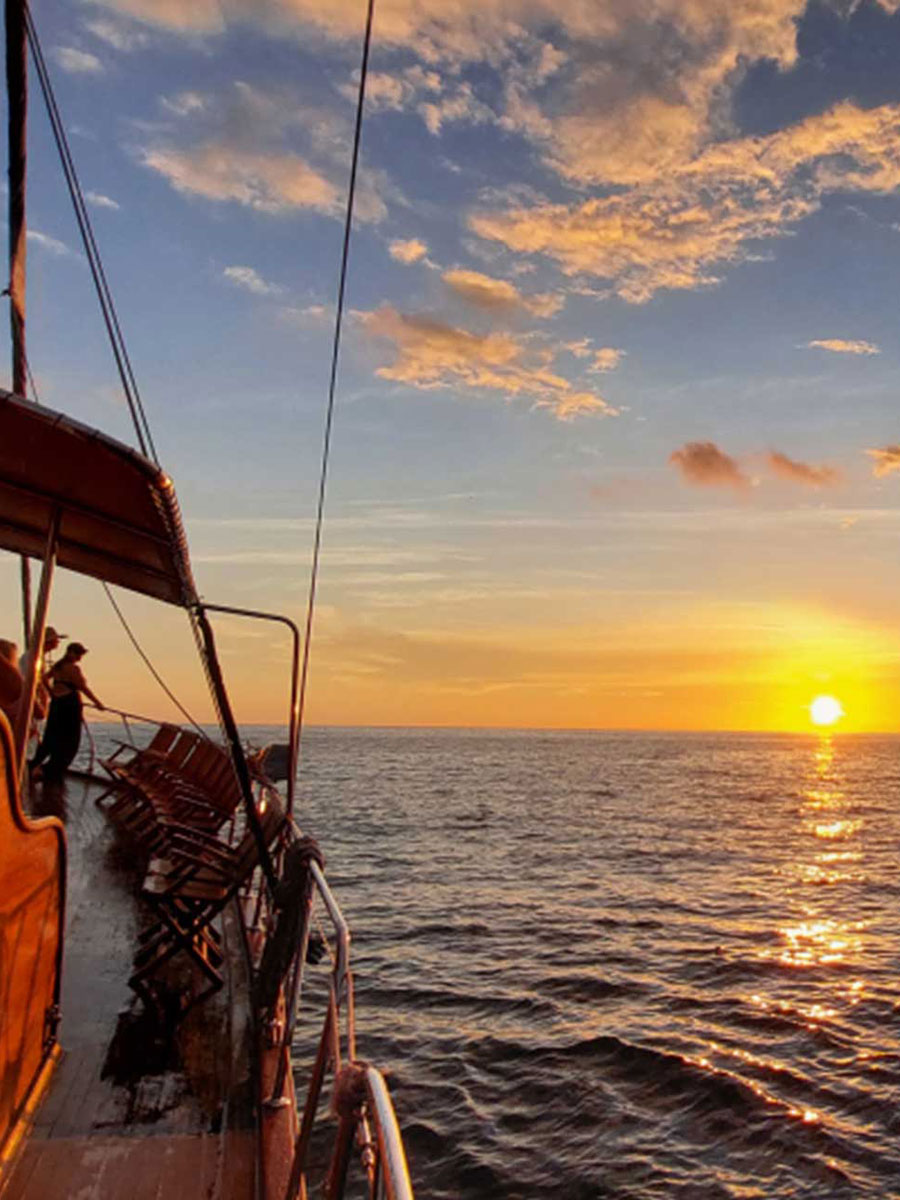 Afternoon / Sunset cruise in Sifnos